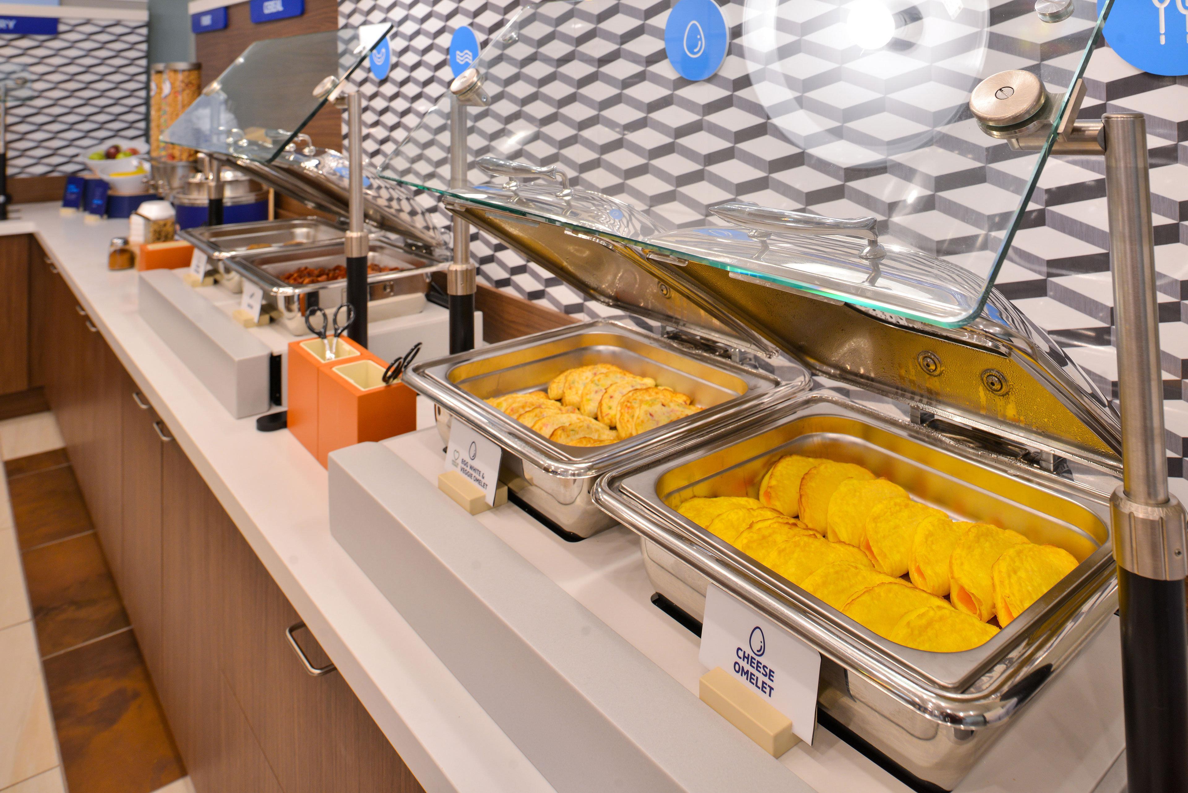 Holiday Inn Express Hotel & Suites Greensboro - Airport Area By Ihg Buitenkant foto