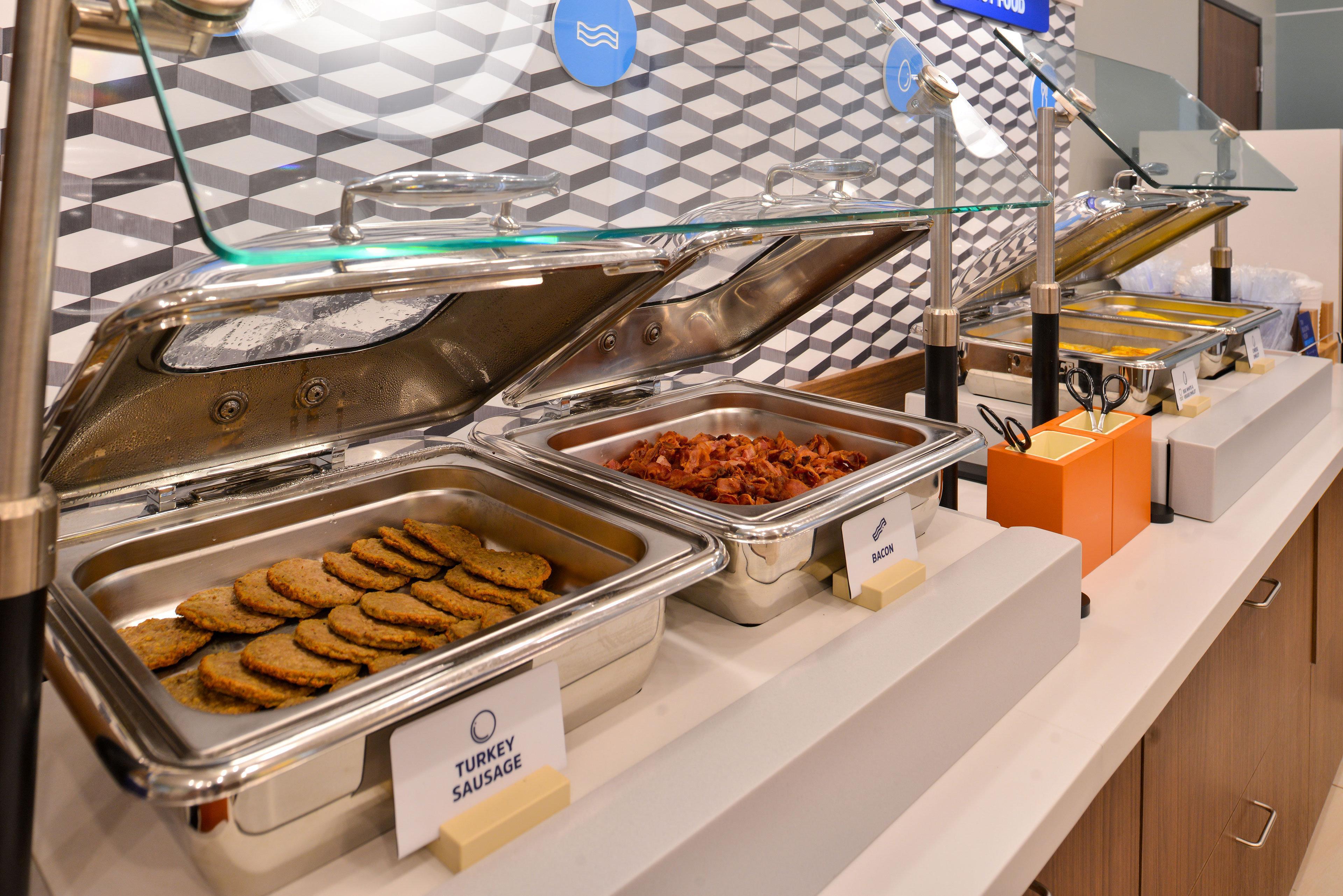 Holiday Inn Express Hotel & Suites Greensboro - Airport Area By Ihg Buitenkant foto