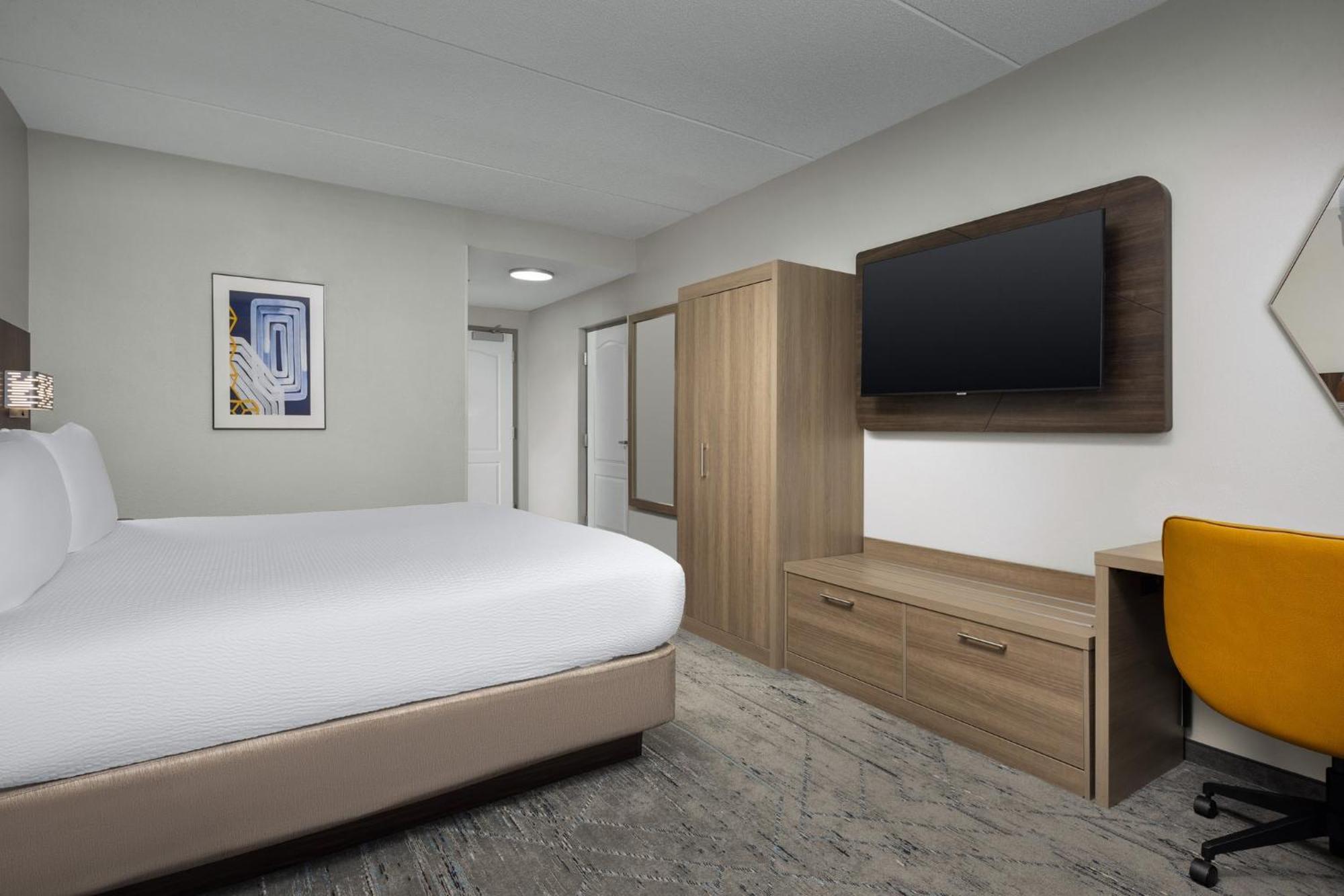 Holiday Inn Express Hotel & Suites Greensboro - Airport Area By Ihg Buitenkant foto