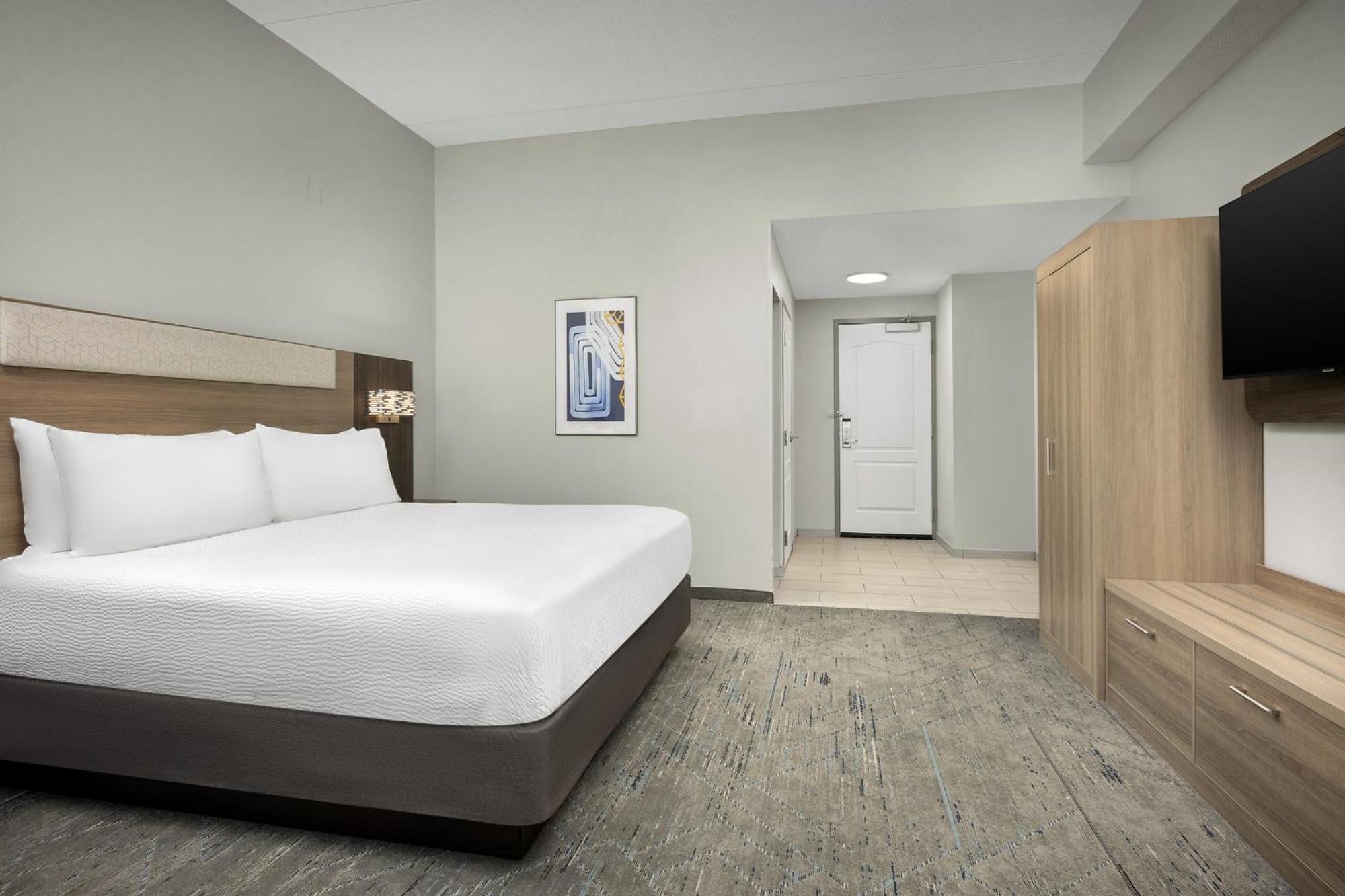 Holiday Inn Express Hotel & Suites Greensboro - Airport Area By Ihg Buitenkant foto