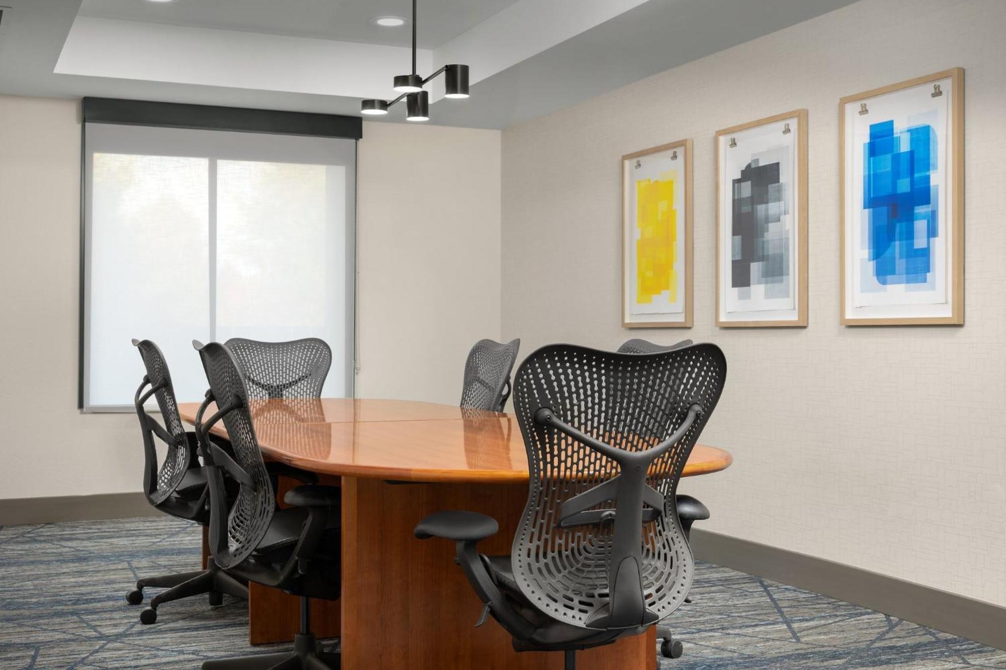 Holiday Inn Express Hotel & Suites Greensboro - Airport Area By Ihg Buitenkant foto