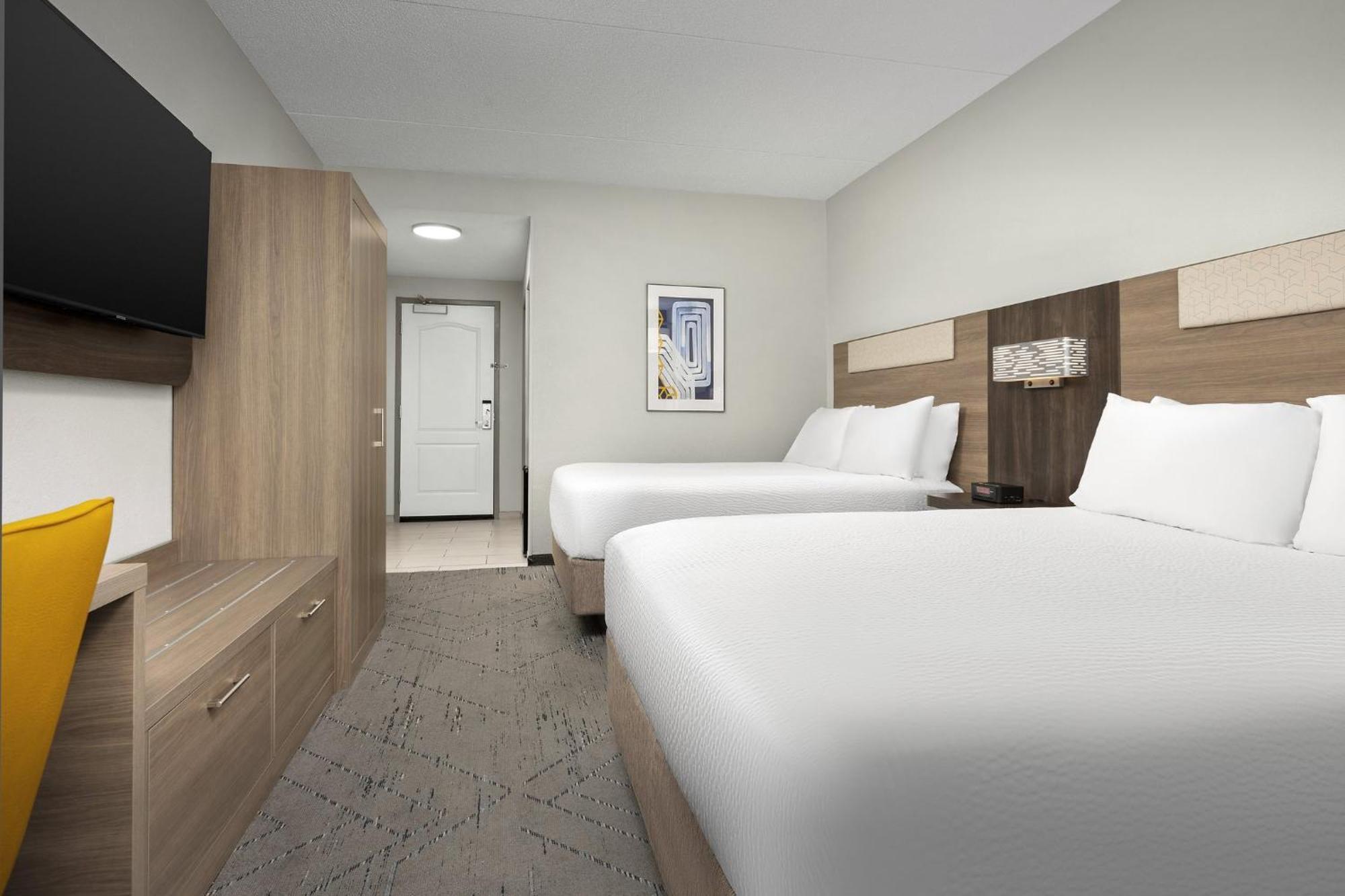 Holiday Inn Express Hotel & Suites Greensboro - Airport Area By Ihg Buitenkant foto