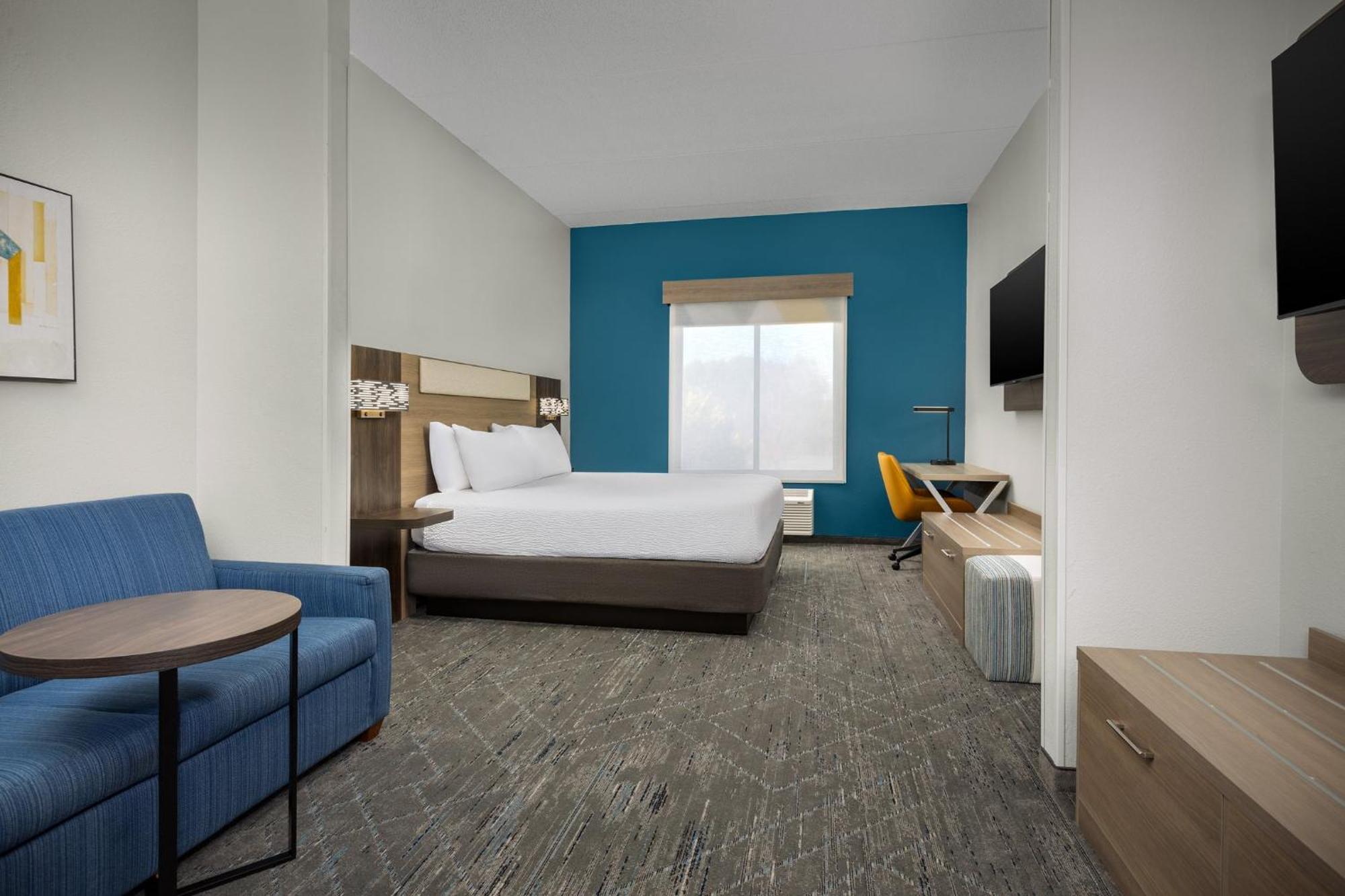 Holiday Inn Express Hotel & Suites Greensboro - Airport Area By Ihg Buitenkant foto