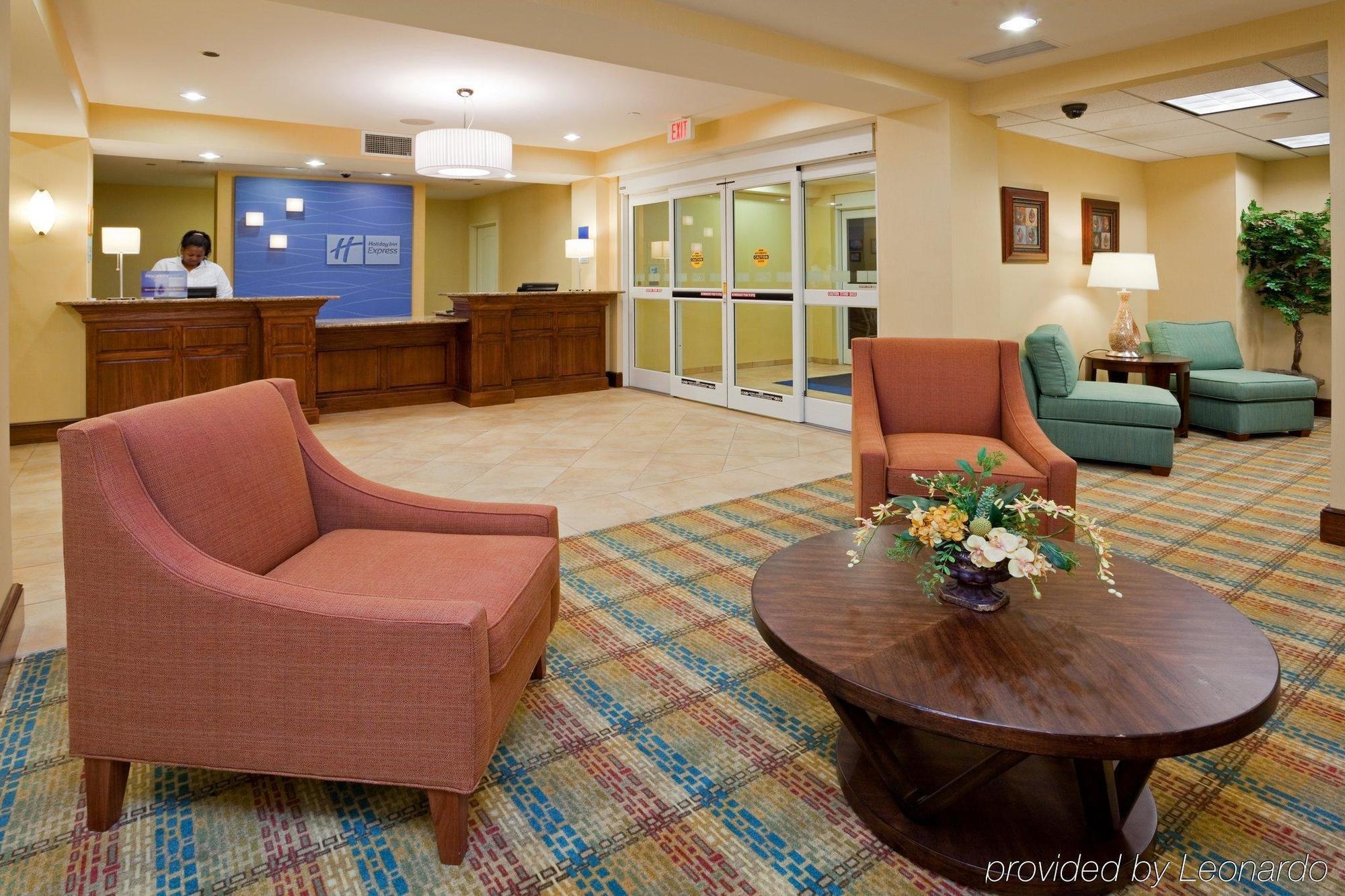 Holiday Inn Express Hotel & Suites Greensboro - Airport Area By Ihg Buitenkant foto