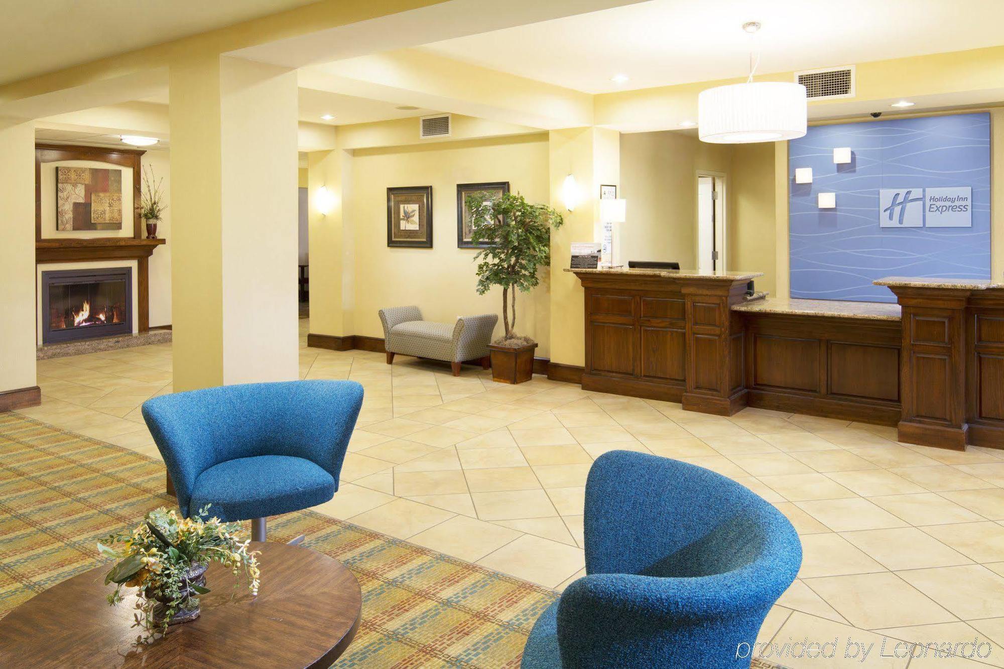 Holiday Inn Express Hotel & Suites Greensboro - Airport Area By Ihg Buitenkant foto